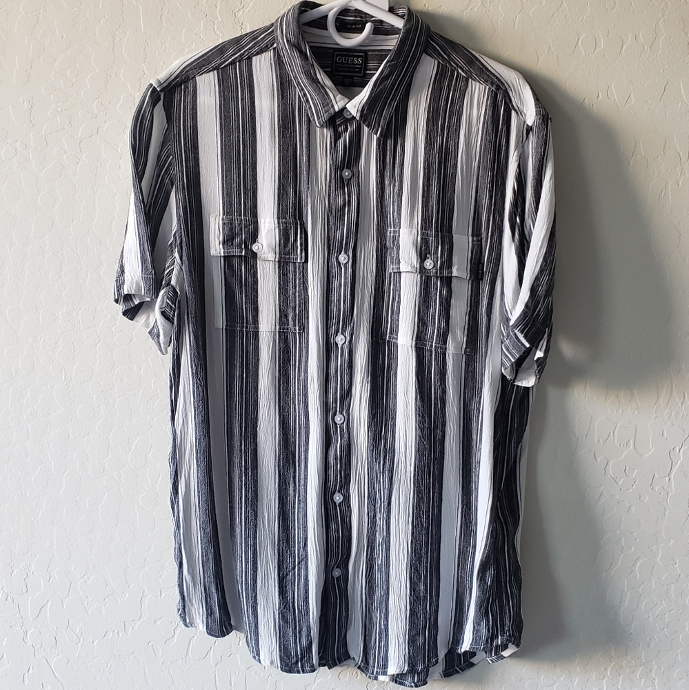 Men's Guess Button Up Short Sleeve Shirt